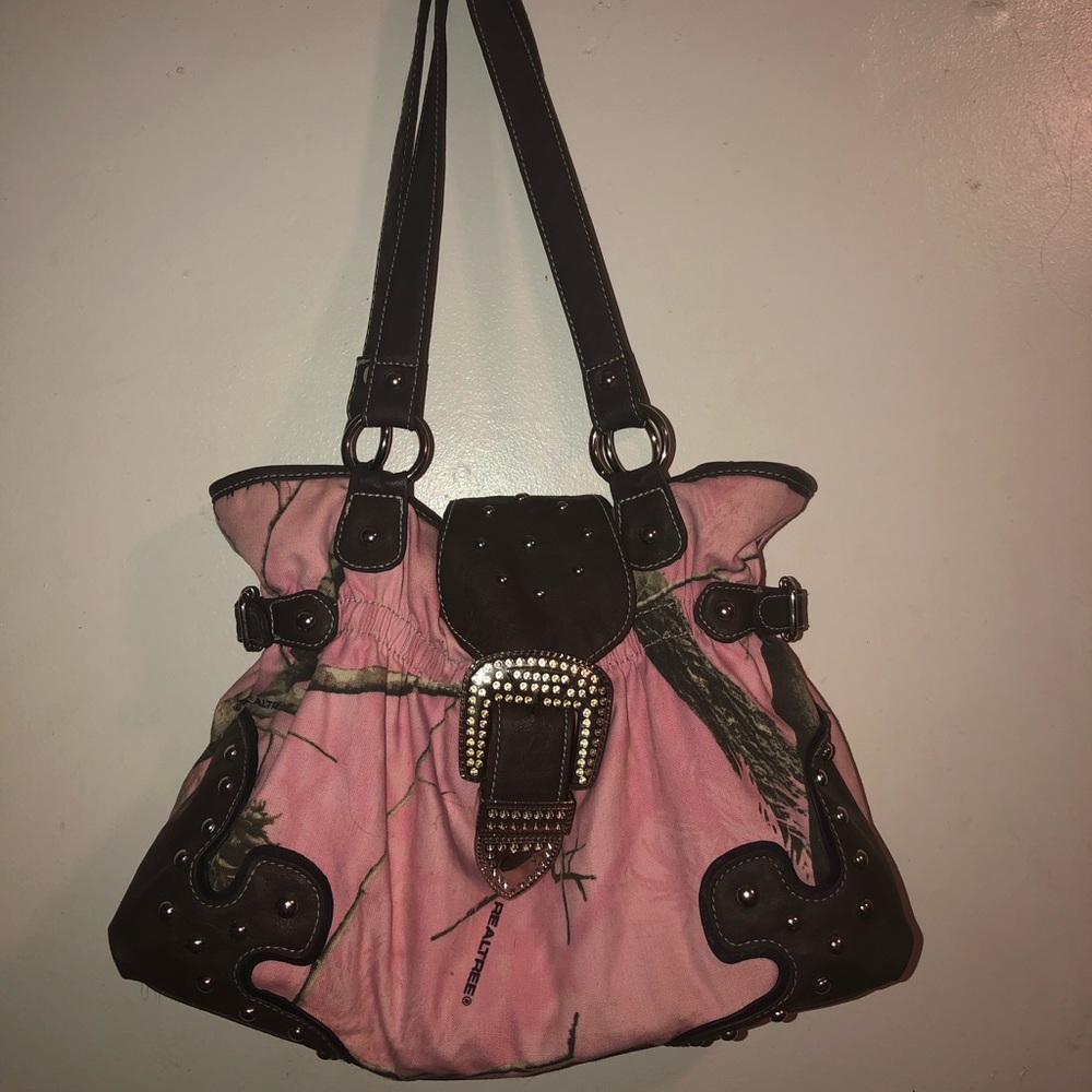 Pink camo purse and wallet